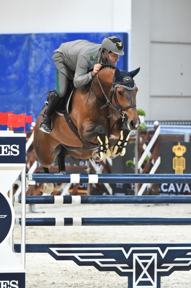 SALTO OSTACOLI: Azzurri al Longines Masters di Parigi