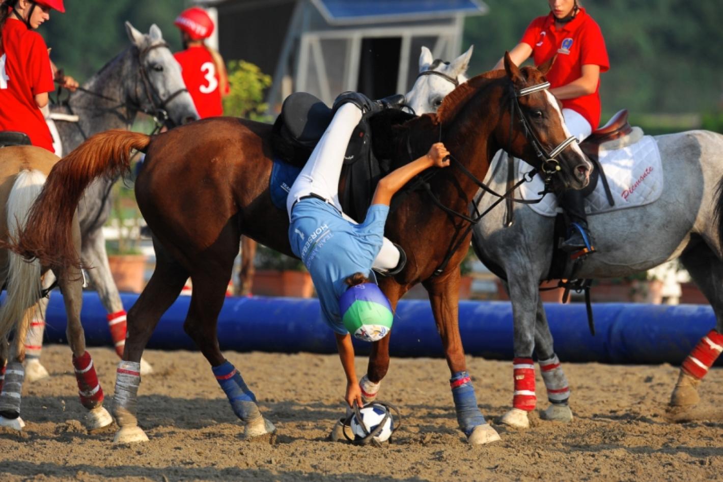 images/alto_adige/Horseball/medium/PONYADI_HORSEBALL_Villanti.jpg