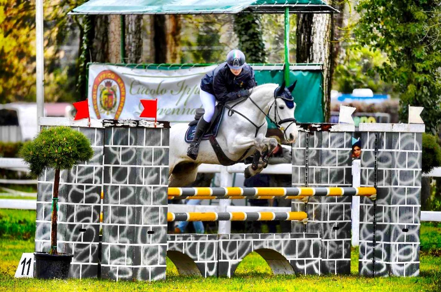 images/emiliaromagna/Completo/medium/NICASTRI_GIULIA_CORRNAFEST_BARNEY_RAVENNA_2022.jpg