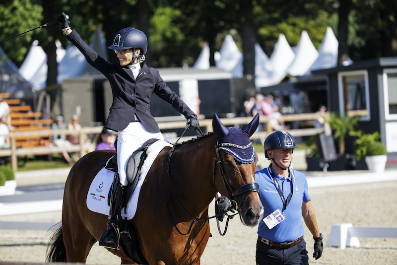 Federazione Italiana Sport Equestri – Distintivo d’Oro d’Onore da Sara Morganti il ​​​​​​FEI