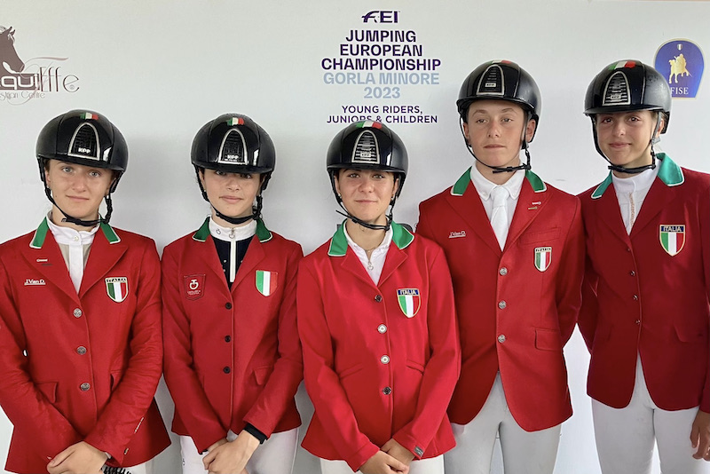 Federación Italiana de Deportes Ecuestres – Concurso de Saltos: Campeonato de Europa.  Cuarto puesto para Italia infantil