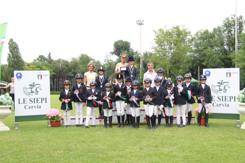 UNDER 11