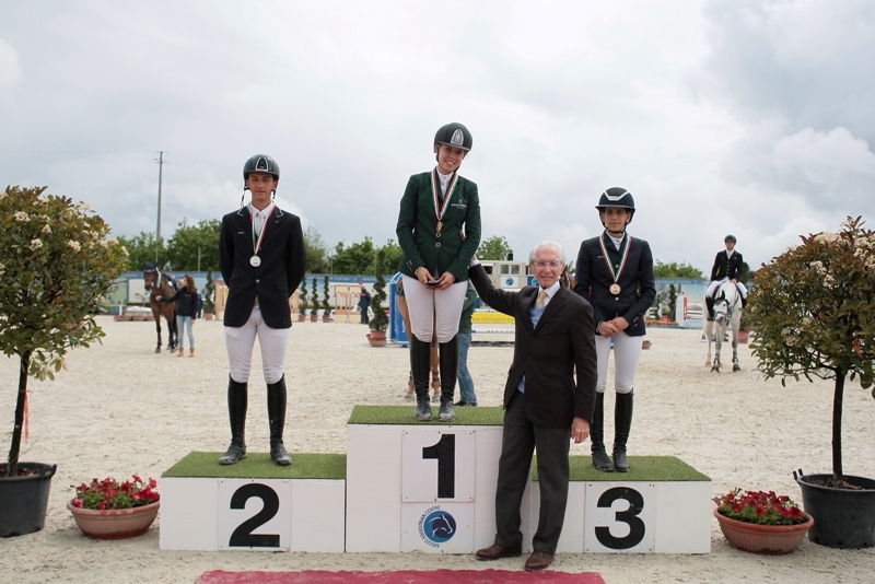 PODIO CAMPIONATO ASSOLUTO YOUNG RIDERS