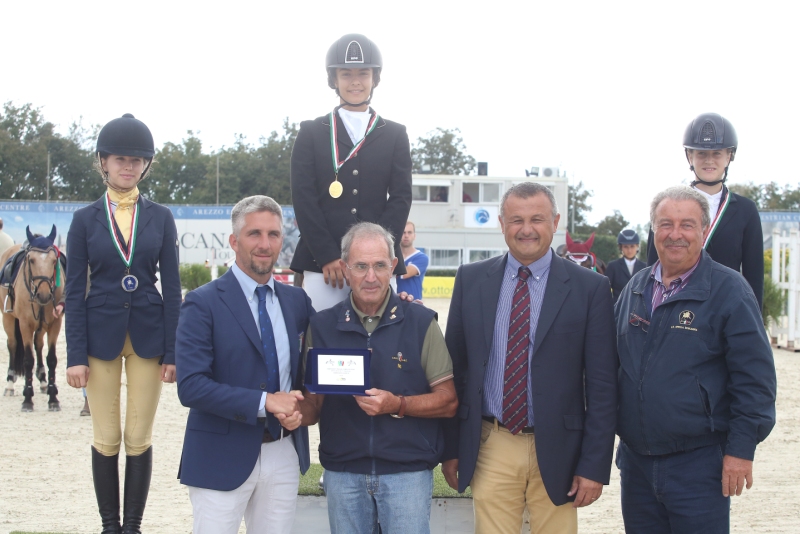 PODIO TROFEO OVER 13