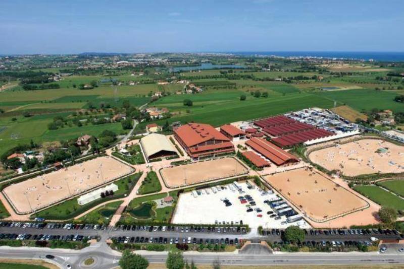 Horsesrivieraresort 2