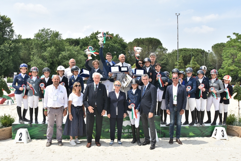 PIAZZA DI SIENA trofeo Pony GENITORI premiazione