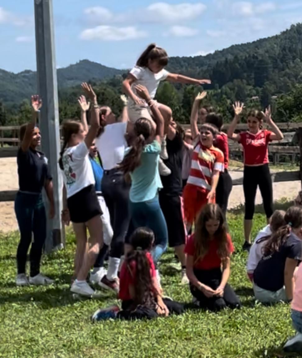 foto ritiro ponyadi 2024 black horse - s i finalese