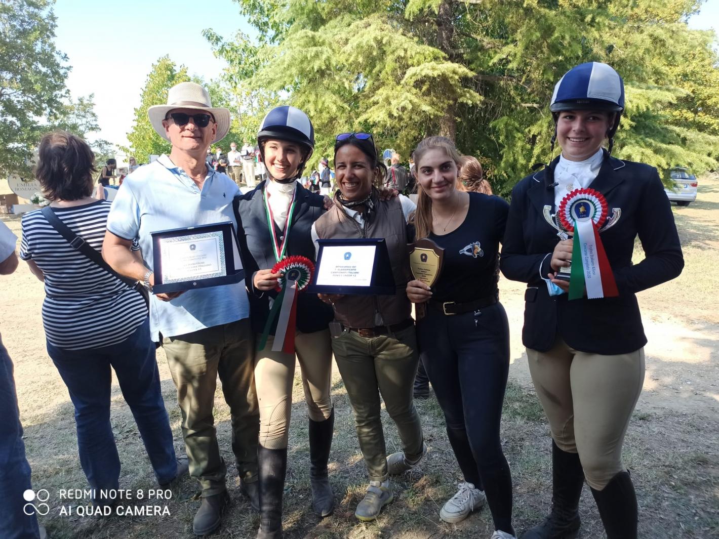 images/marche/Completo/medium/Camp.It_Pony_2020_lo_Staff.jpg