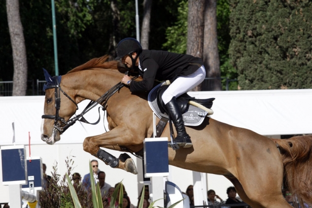 SALTO OSTACOLI: A Barcellona Belgio in vetta nella qualifica