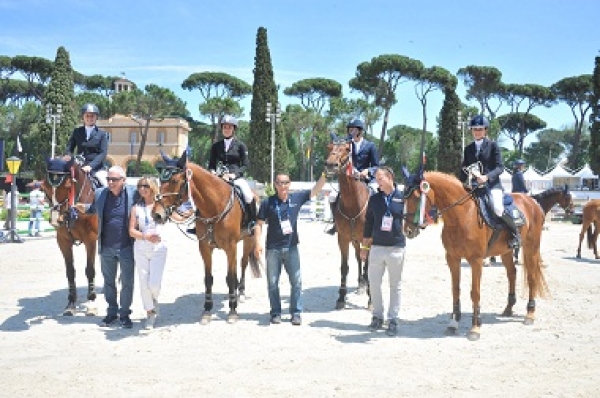 Piazza di Siena: taglio del nastro con il Master dei Club