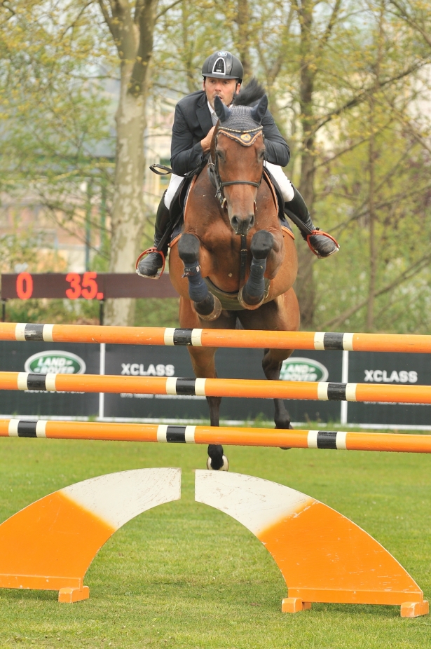 SALTO OSTACOLI: Campionato Centro Meridionale. Mascenti in testa