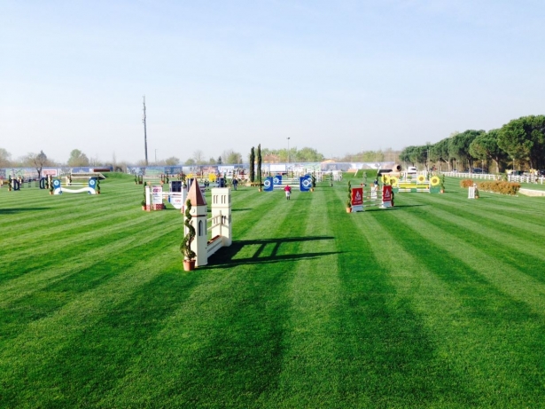 SALTO OSTACOLI: Giovani azzurri in campo ad Arezzo