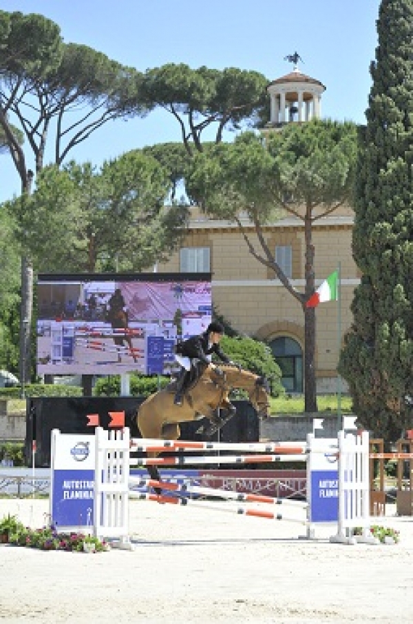 Piazza di Siena: bene Vizzini, Moyersoen e Arioldi nella 145