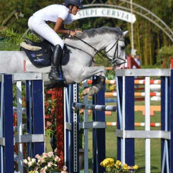 Salto Ostacoli: brillante risultato di Sara Sborgia, medaglia d’argento ai Campionati Italiani Assoluti Pony