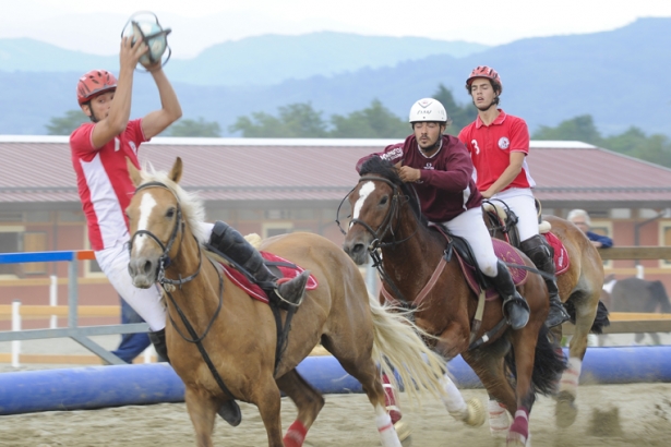 HORSE BALL: On line il programma dei Campionati