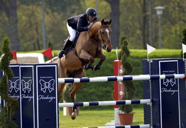 SALTO OSTACOLI: Toscana Tour. Gran Premio a Roger Yves Bost