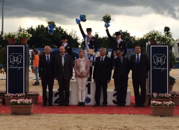 DRESSAGE: Europei Young Rider. Anne Meulendijks medaglia d'oro nel freestyle