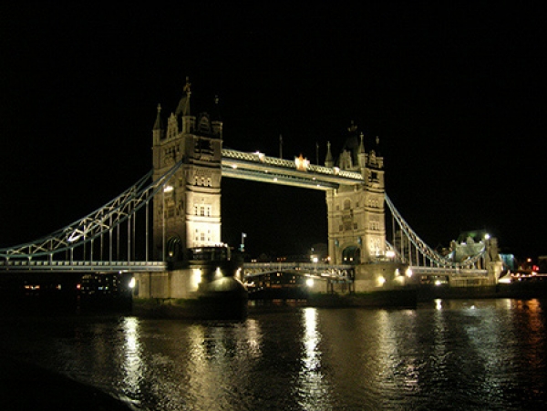 Arrivi e partenze: direzione Londra