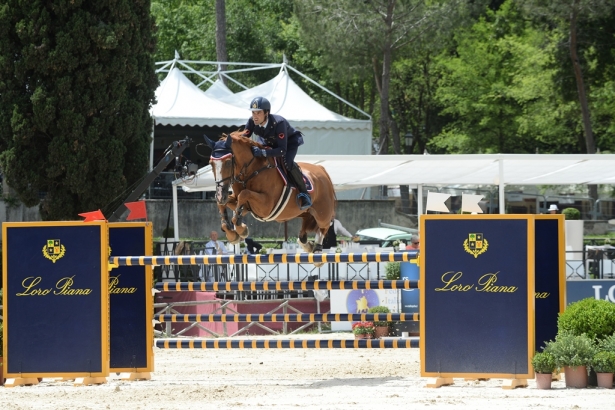 SALTO OSTACOLI: Bicocchi “vola” ad Arezzo