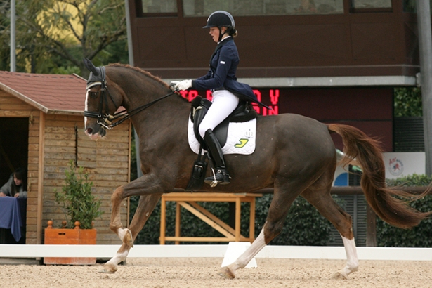 DRESSAGE: Doppietta di Valentina Remold a Lipica