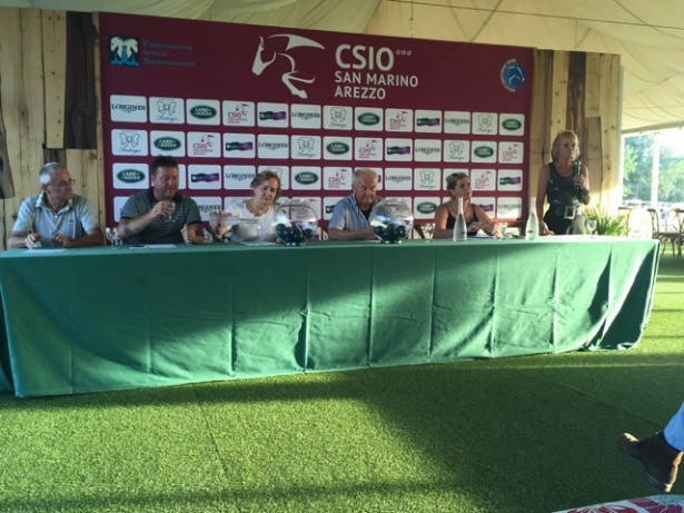 SALTO OSTACOLI: CSIO San Marino Arezzo. Italia seconda al via in coppa