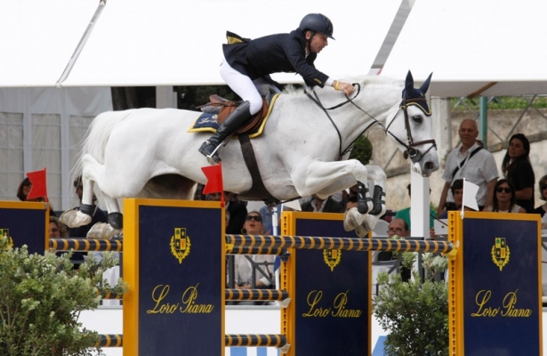 SALTO OSTACOLI: A Gorla Minore piazza d'onore di Moyersoen in Gran Premio