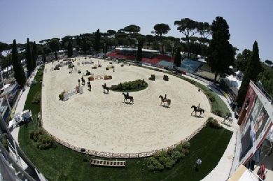 Piazza di Siena: 80 di storia in una mostra fotografica