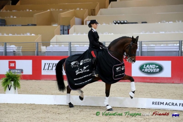 DRESSAGE: Trio rosa a Lione