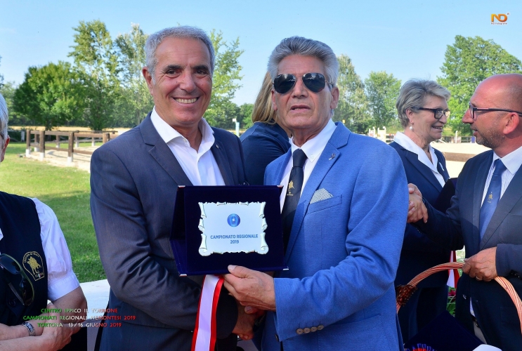 BAS1_0756858