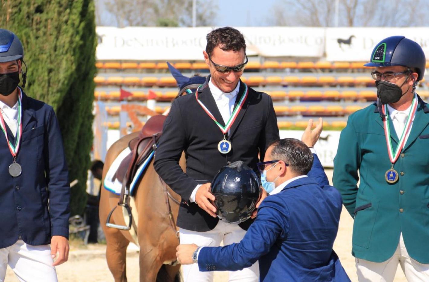 images/medium/Vincitori_del_Campionato_regionale_Puglia_2021_PUGLIA_A_CAVALLO_.jpg