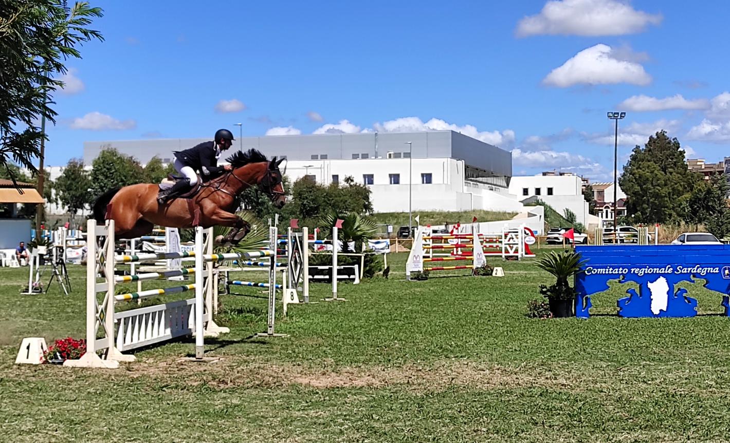 images/sardegna/-NEWS/Salto_Ostacoli/2024/medium/CAMP_REGIONALE_gianleonardo_murruzzu_su_Taissa_Sarda.jpg