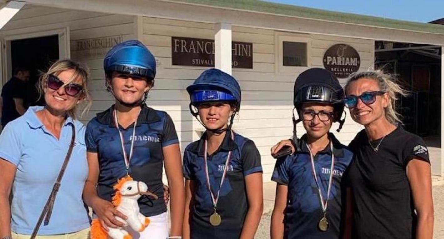 images/sicilia/Pony/medium/Mounted_Games_arezzo.jpeg