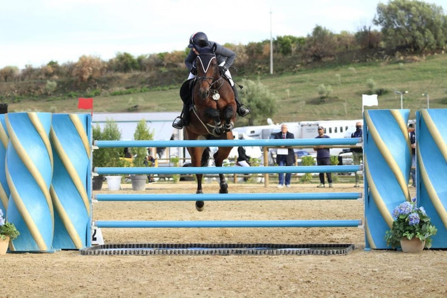 images/sicilia/Salto_Ostacoli/medium/Coppa_degli_Assi_Ambelia_08_10_2021_AntoninoSottile_.jpg