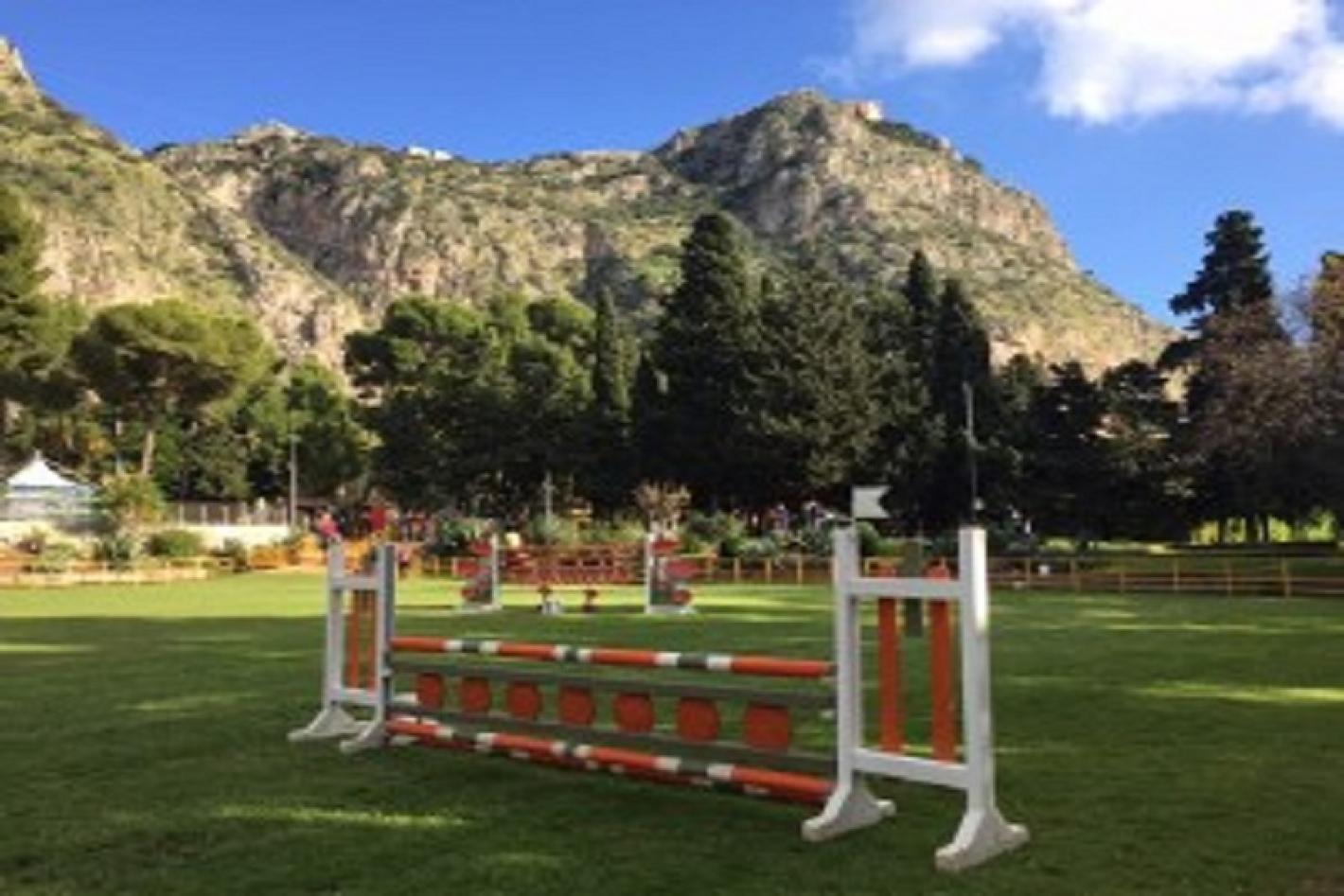 images/sicilia/Salto_Ostacoli/medium/Favorita1-300x225.jpg