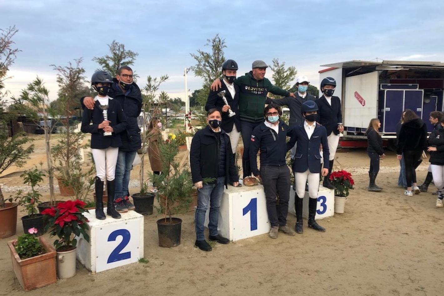 images/sicilia/Salto_Ostacoli/medium/Premiazioni_sporting.jpeg