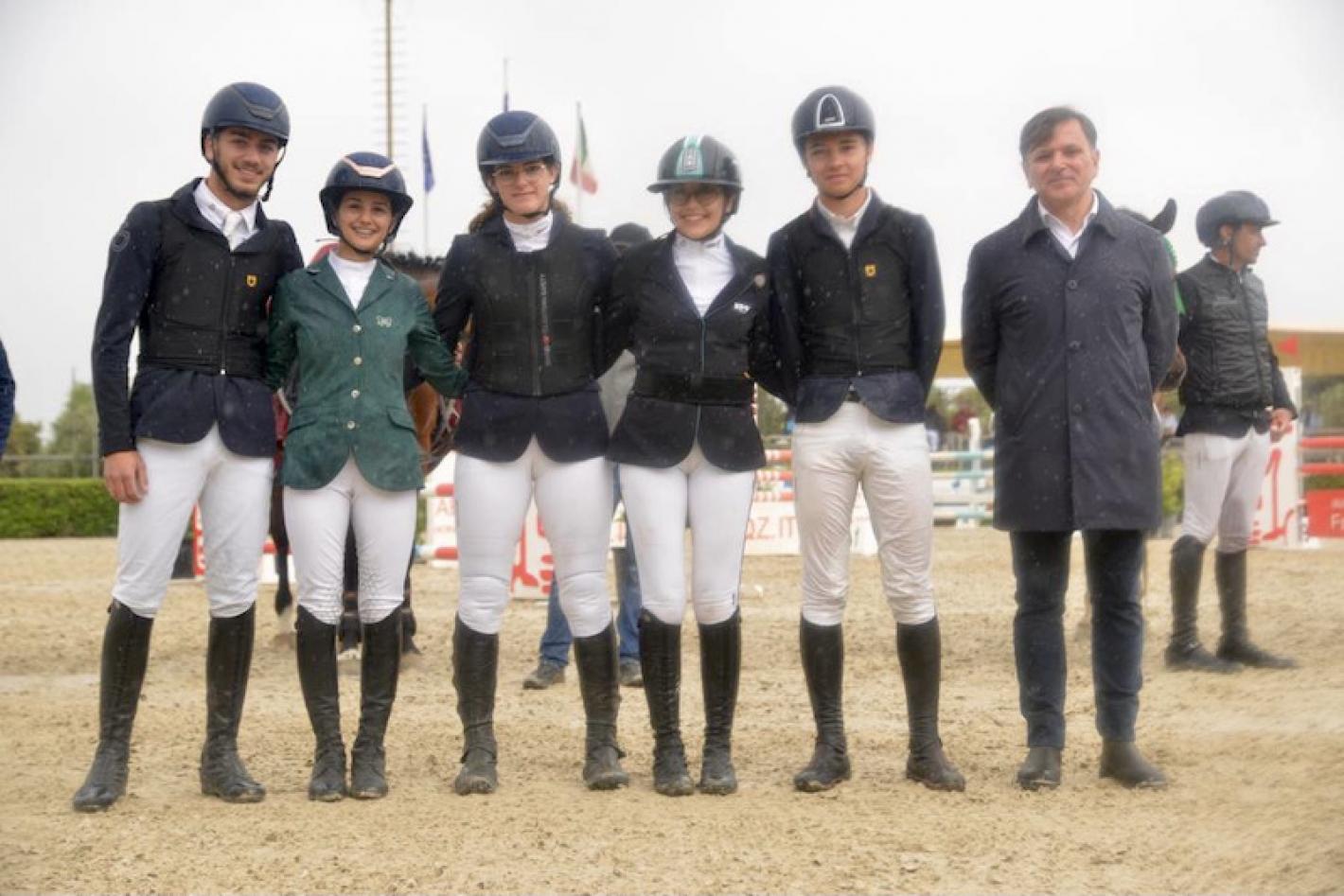 images/sicilia/Salto_Ostacoli/medium/Squadra_SiciliaCoppa_del_Presidente22_2.jpg