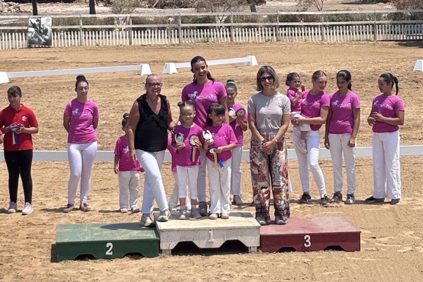 images/sicilia/Volteggio/medium/Volteggio_Premiazione_2.jpg